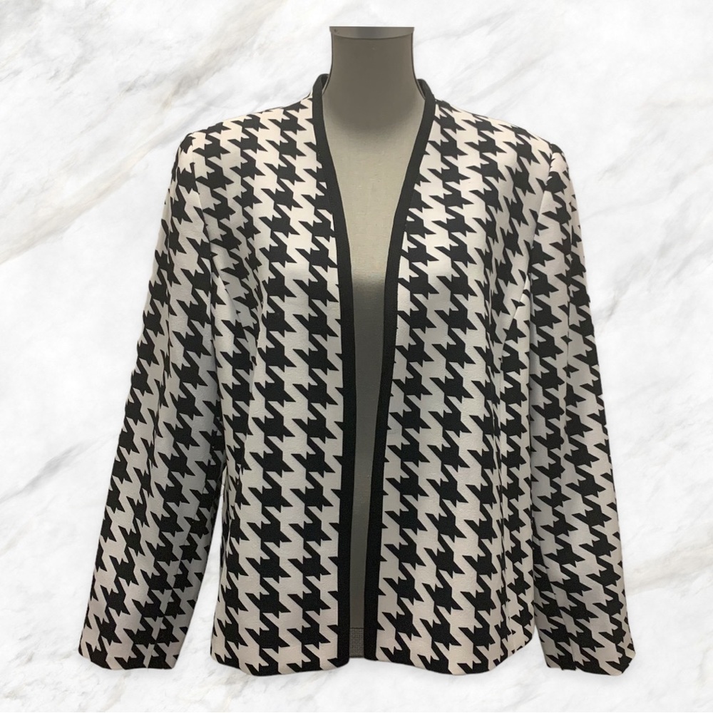 Tahari | Black & White Houndstooth Patterned Open-Front Blazer